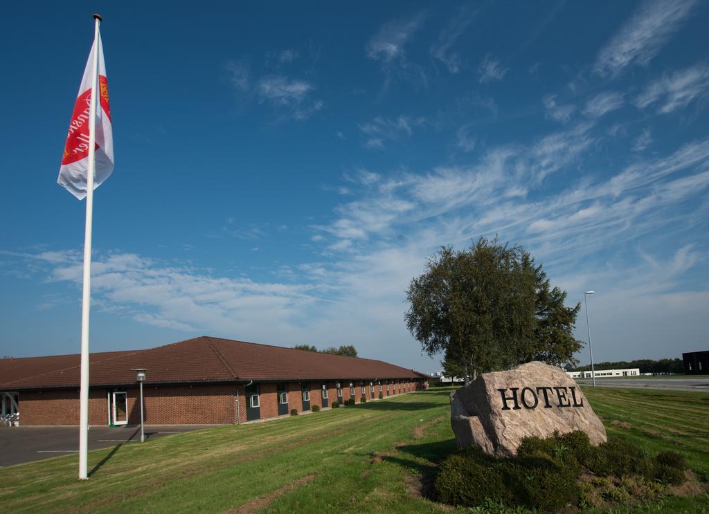 Hotel Lynggaarden Herning Bagian luar foto
