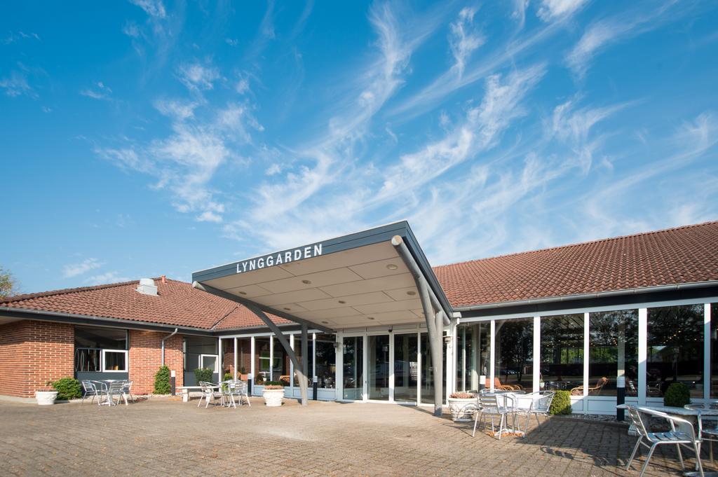 Hotel Lynggaarden Herning Bagian luar foto