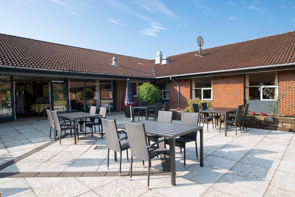 Hotel Lynggaarden Herning Bagian luar foto